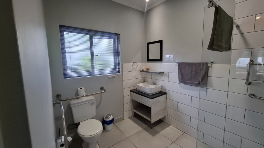 8 Bedroom Property for Sale in Blanco Western Cape